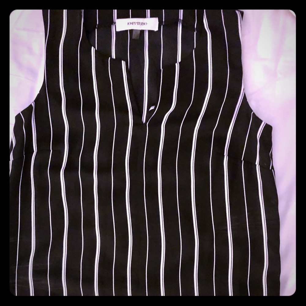 Black dress shirt, size xs